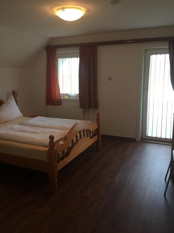 Ferienhaus Strasswirt Jenig エクステリア 写真